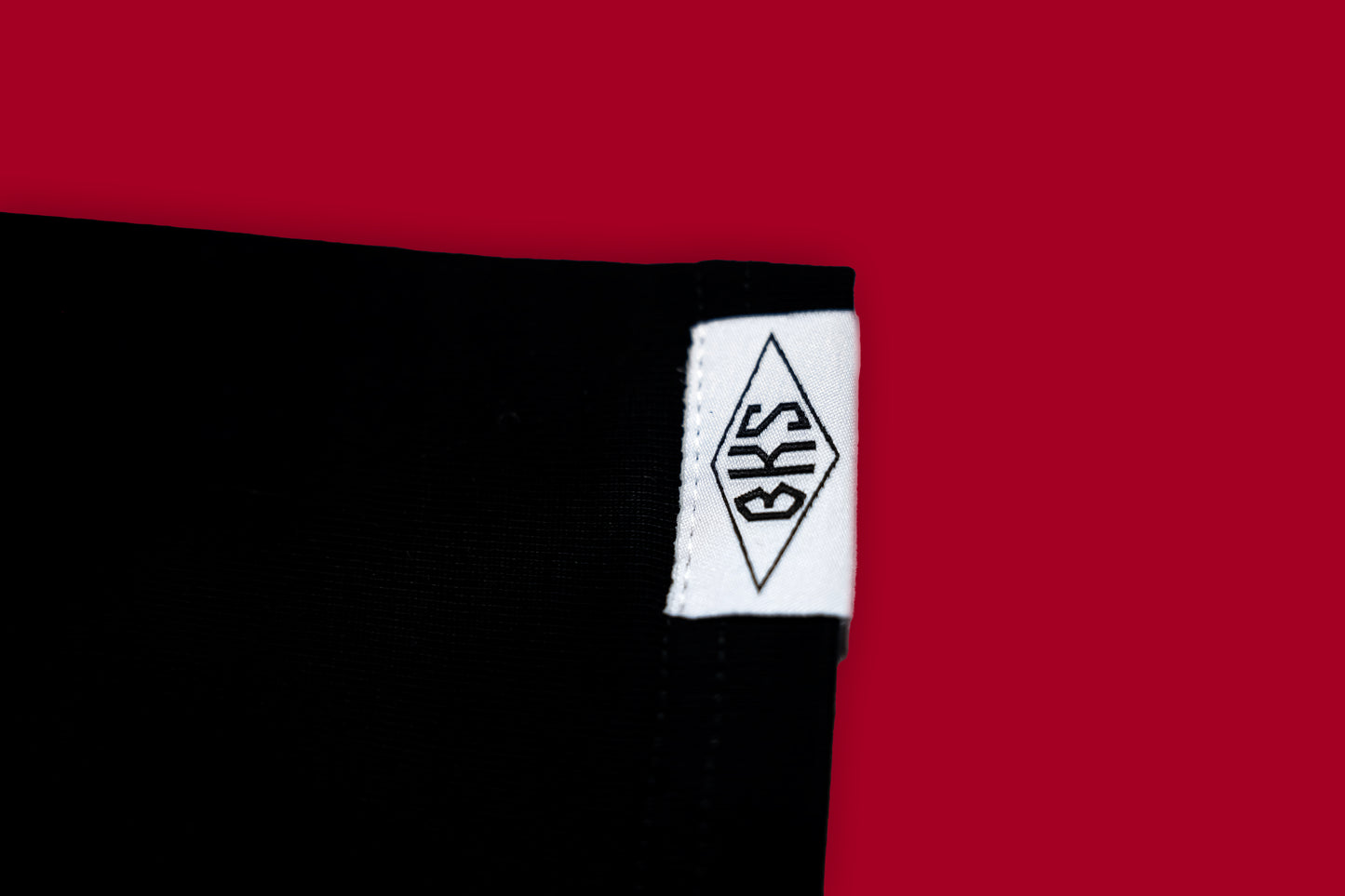 BLOCK RUNNER TEE - CAMO PRINT